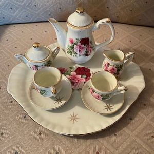 Mini Tea Set porcelain.